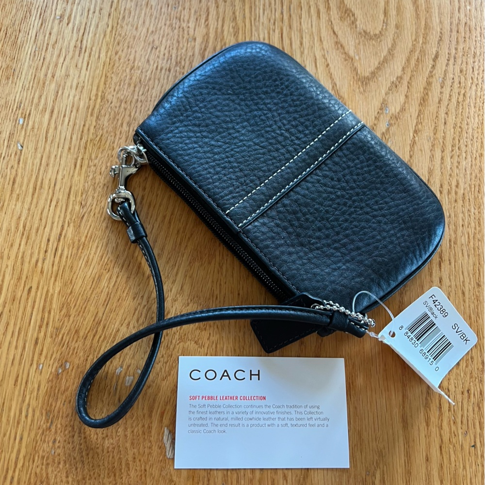 Coach Black Pebbled Leather Clutch Wristlet - Picture 7 of 9